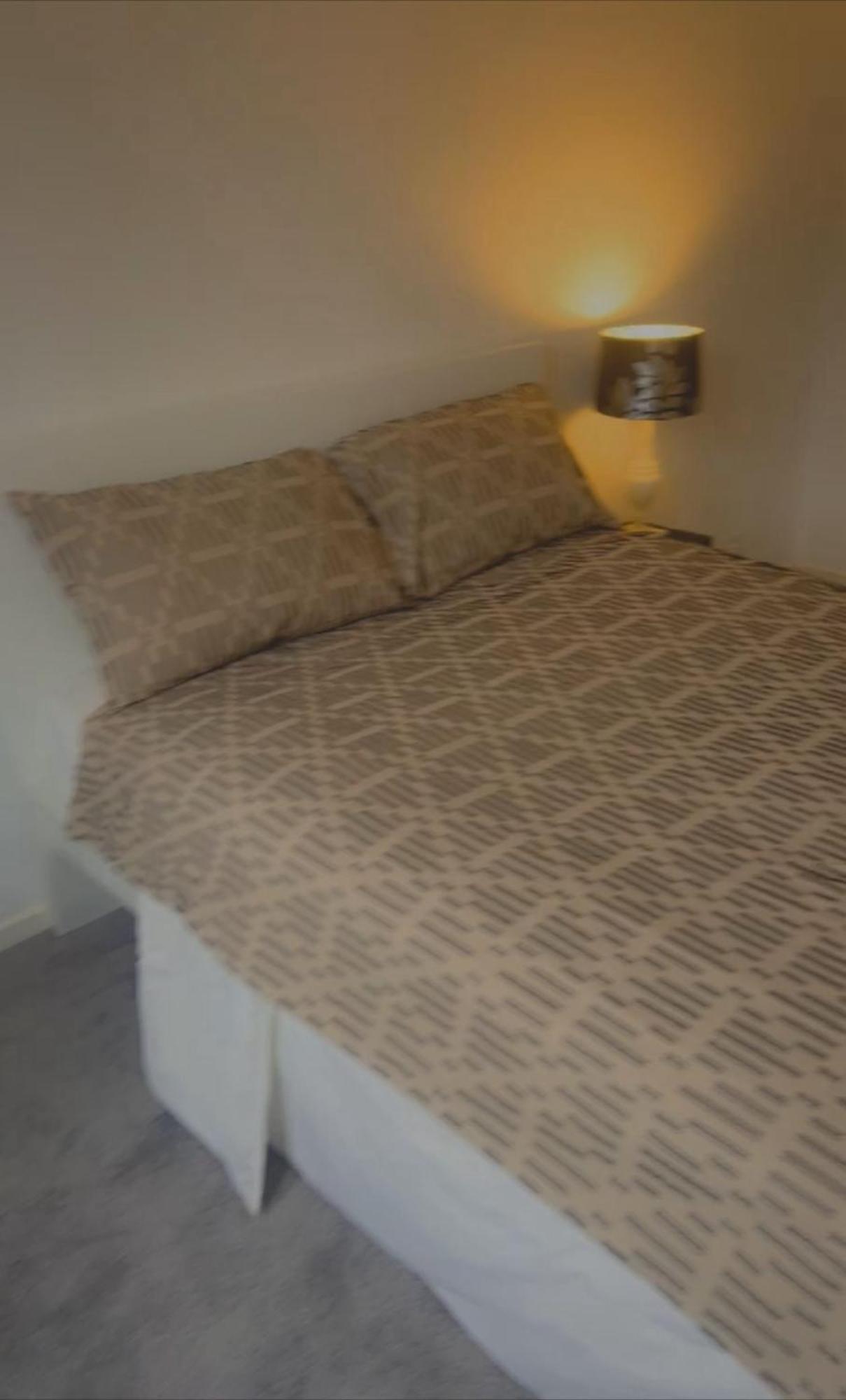 Albert Bridge Spacious Double Room Лондон Экстерьер фото